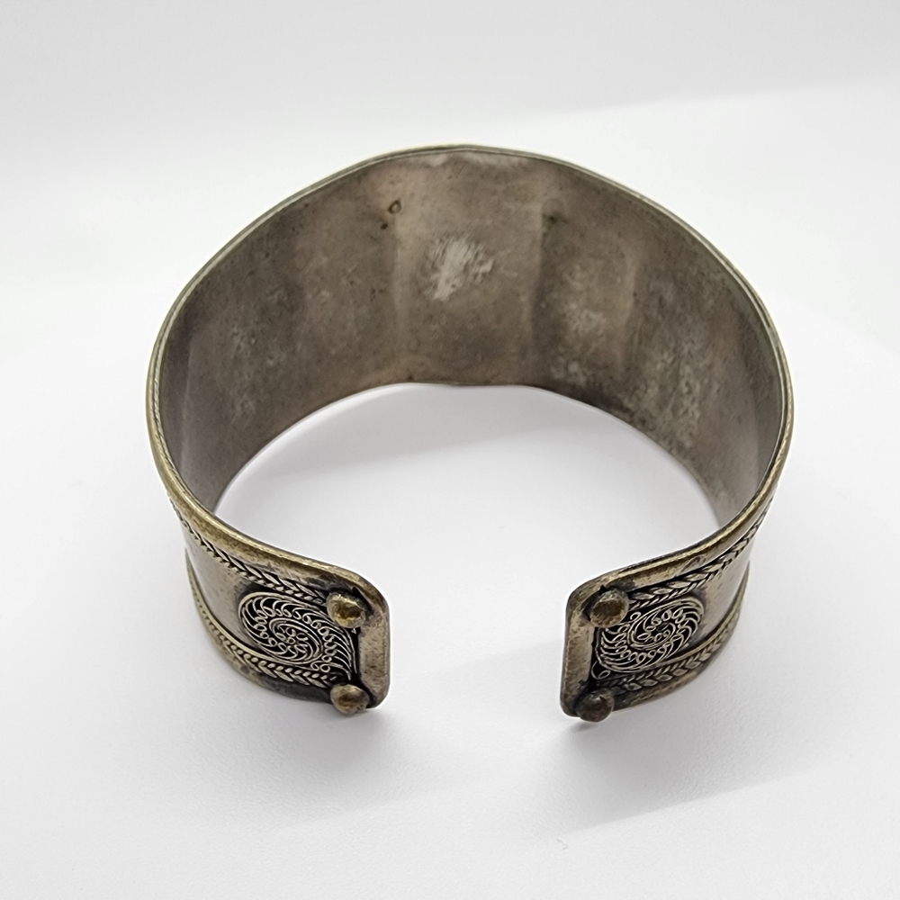 Vintage Lapis Lazuli Stone Old Brass  Decorative Cuff Bracelet - Picture 8 of 14